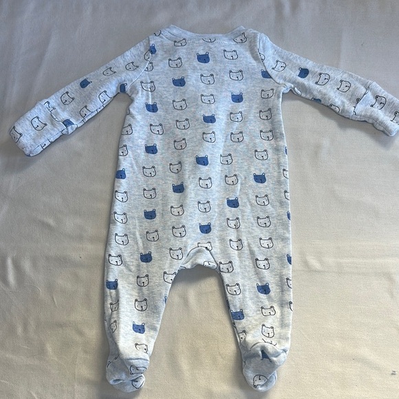 GAP Baby - Footed Sleeper with Bear Pattern - Picture 4 of 4